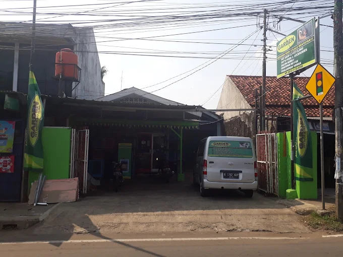 Garden 13 Pet Shop dan Pet Clinic Duren Jaya