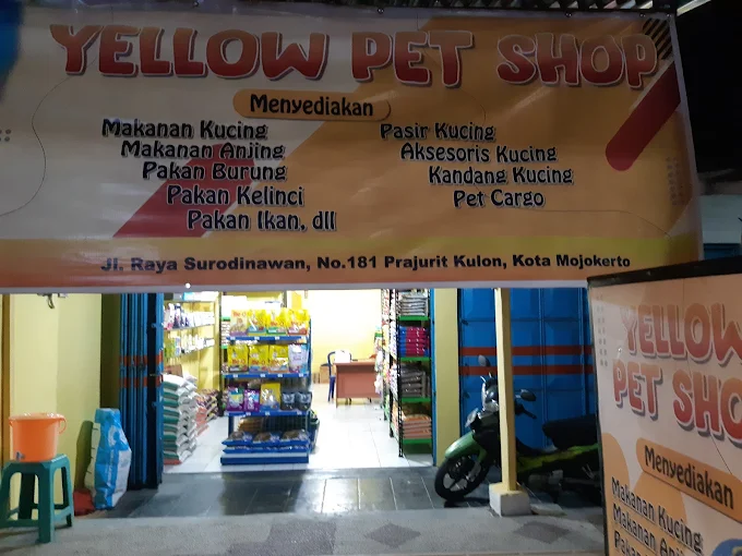 Yellow Pet Shop