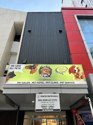 RR Pethouse Gajahmada